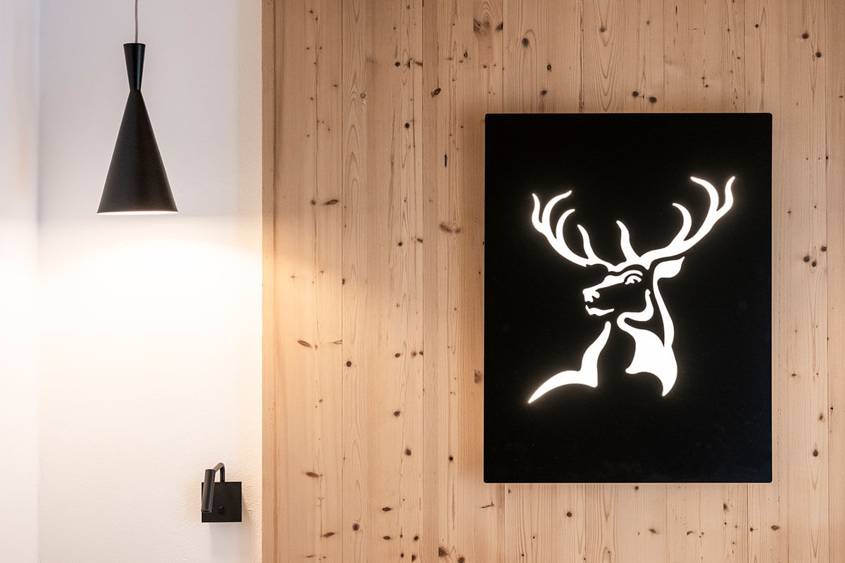 Mountain Fauna Miraval